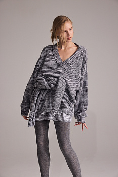 Джемпер с V- образной горловиной