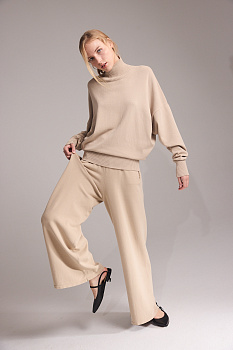 Брюки широкие прорезными карманами вязаные