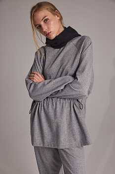 Свитшот на кулисе