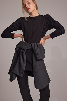 Футболка с длинным рукавом